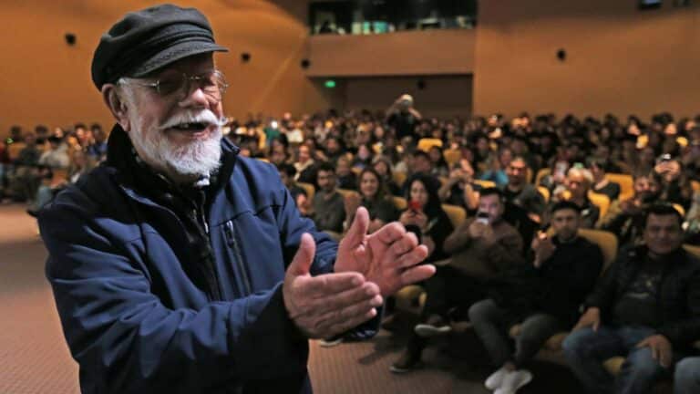 Lee más sobre el artículo Todo este estúpido viaje de amor: Rocambole presentó su libro en Neuquén