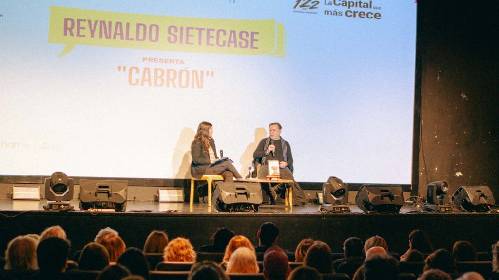 Sietecase presentó Cabrón